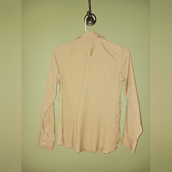 TALBOTS NON-IRON SHIRT, Size 2P - Picture 3 of 6